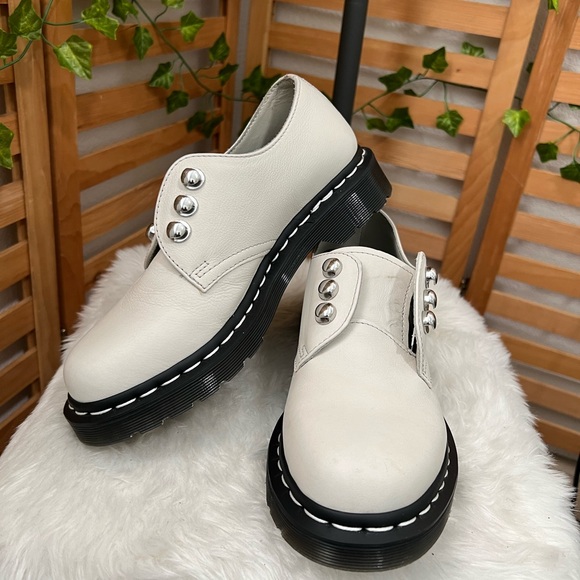 Dr. Martens Shoes - •NEW•DR. MARTENS Platform Shoes